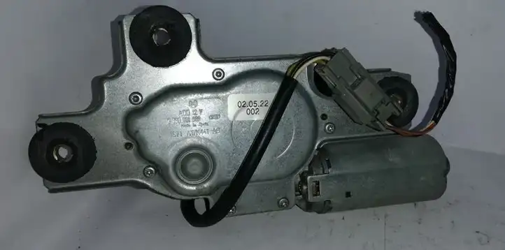 Ford Mondeo Mk III (2000 - 2007) Двигатель стеклоочистителя заднего стекла — фото 4