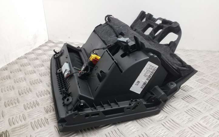 Audi A4 (2015 - 2019)  8W1857035C Комплект ящика для вещей (бардачка)