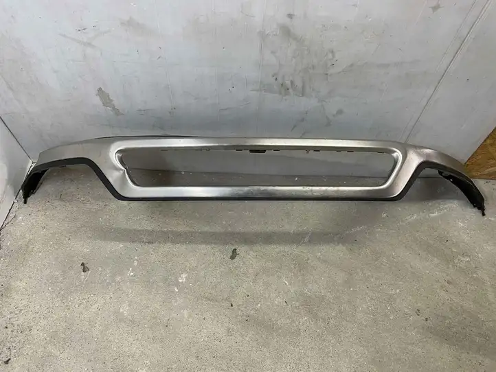 Volvo XC40 (2017 - ) 31650115 Нижняя часть переднего бампера — фото 1