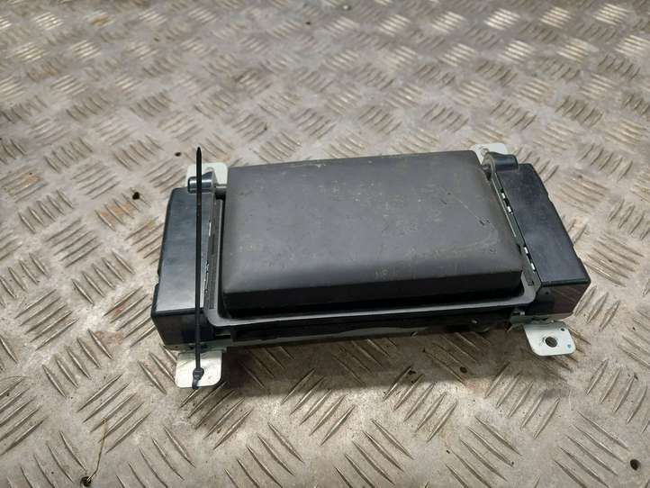 Volvo V50 (2004 - 2008)  31215558 Экран/ дисплей / маленький экран