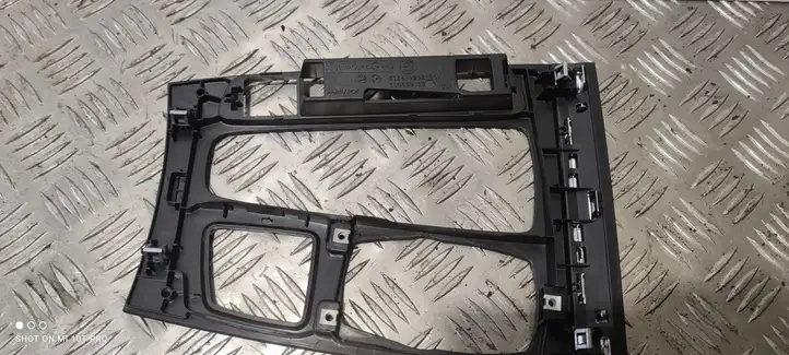 BMW X6 F16 (2014 - 2017) 51169252110 Рамка рычага КПП — фото 2