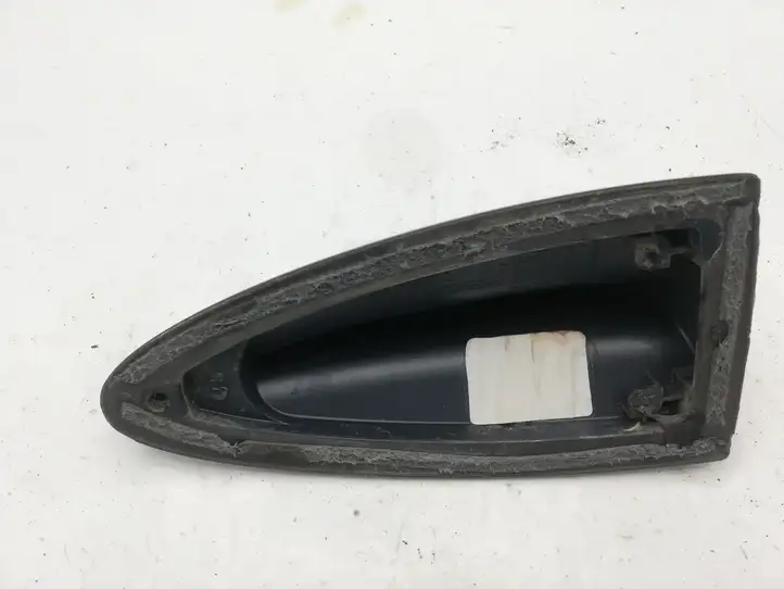 BMW 3 E90 E91 (2005 - 2012) 018632 Крышка GPS-антенны — фото 2