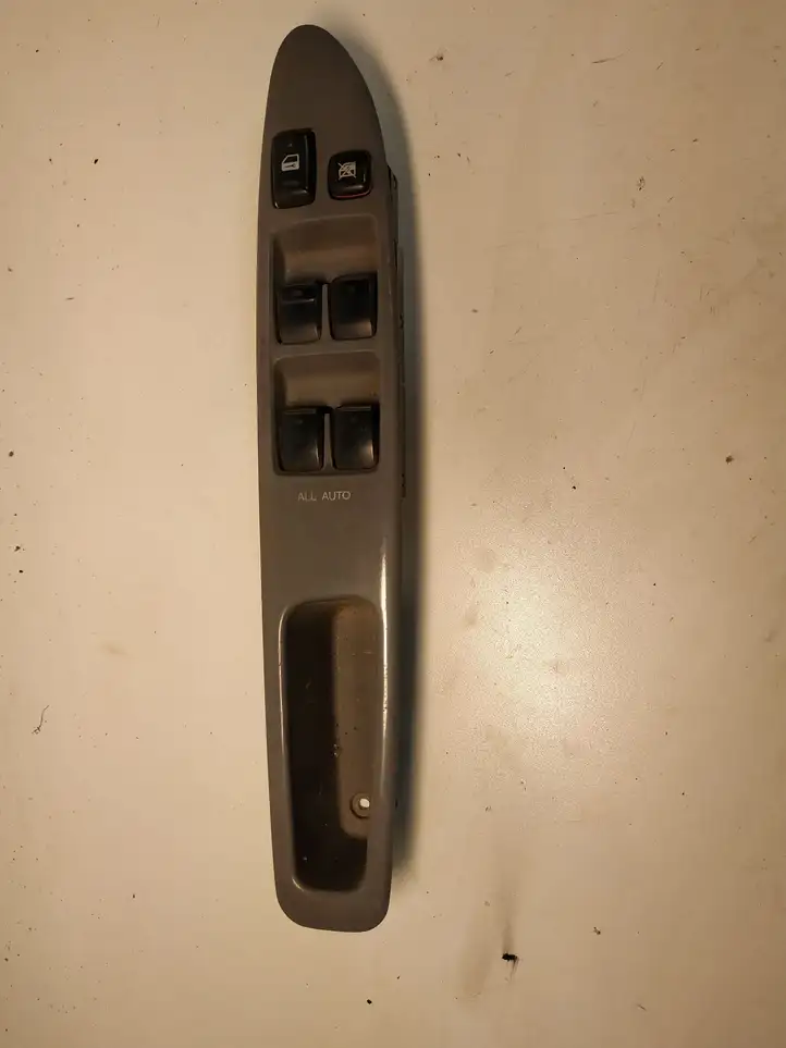 Toyota Avensis Verso (1995 - 2001) 7423244130 Блок кнопок стеклоподъемников — фото 2