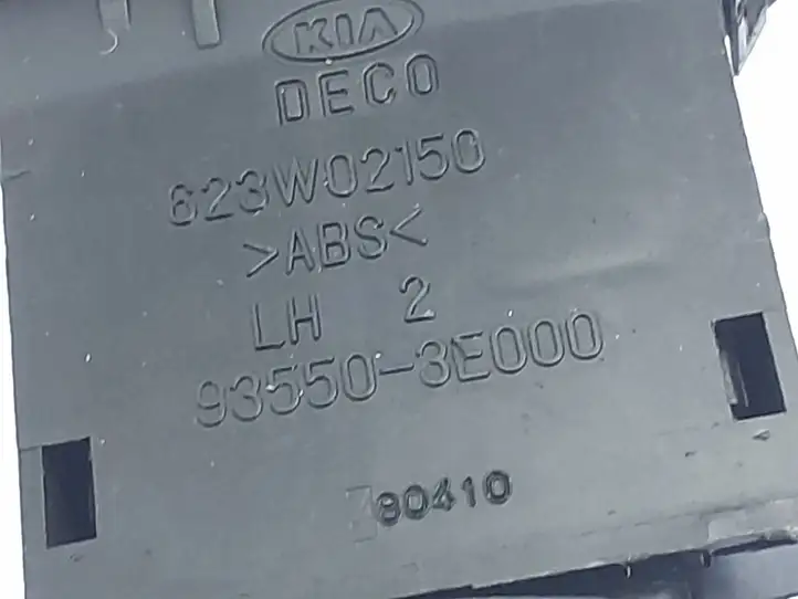Kia Sorento (2006 - 2009) 935503E000 Кнопка закрытия крышки багажника — фото 4