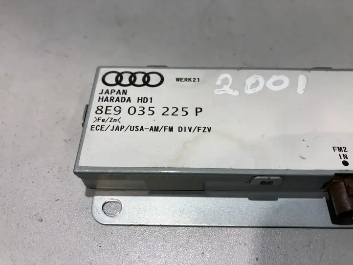 Audi A4 S4 B7 8E 8H (2004 - 2009) 8E9035225P Усилитель антенны — фото 4