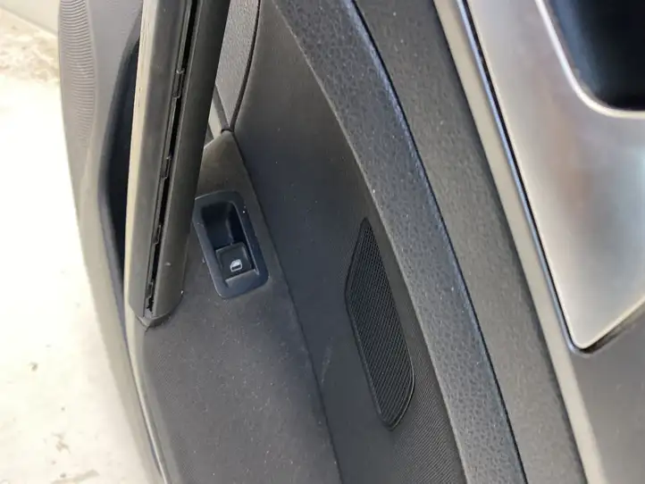 Volkswagen Golf VII (2013 - 2019) 5G4868074 Обшивка задней двери — фото 3