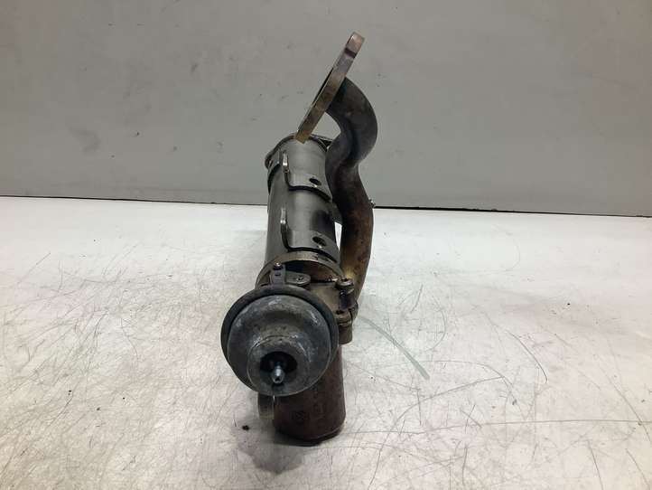 Audi A4 (2007 - 2011)  03L131512AH Охладитель EGR