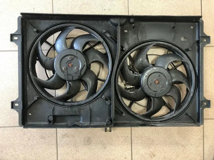Volkswagen Sharan (2003 - 2010) 0130303881 Электровентилятор радиатора — фото 4