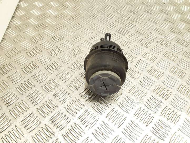 Audi A4 (2007 - 2011)  4F0422371D Бачок жидкости усилителя руля
