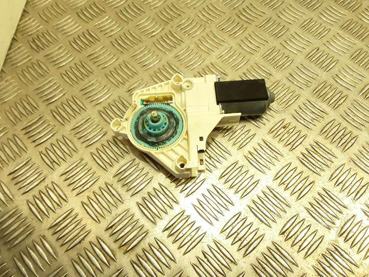 Audi A4 (2007 - 2011)  8K0959801A электродвигатель переднего стеклоподъемника