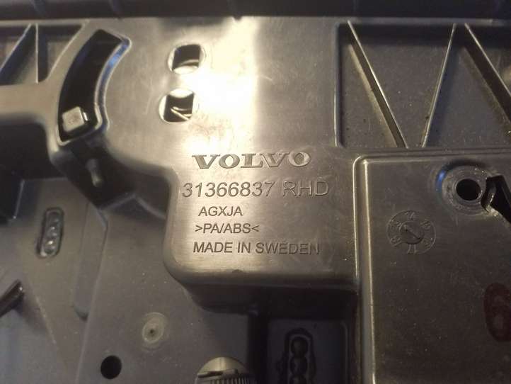 Volvo XC90 (2019 - )  31366384 Комплект ящика для вещей (бардачка)
