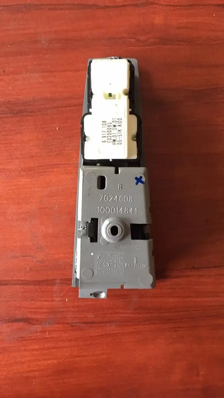 BMW 7 E65 E66 (2001 - 2008) 6917108 Кнопка стеклоподъемников — фото 3