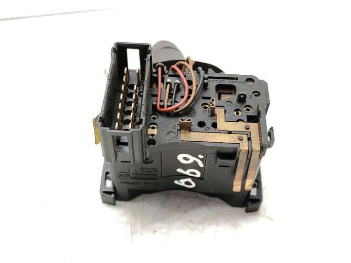 Renault Laguna (2001 - 2005)  8200012244 Ручка поворотов/ фонарей