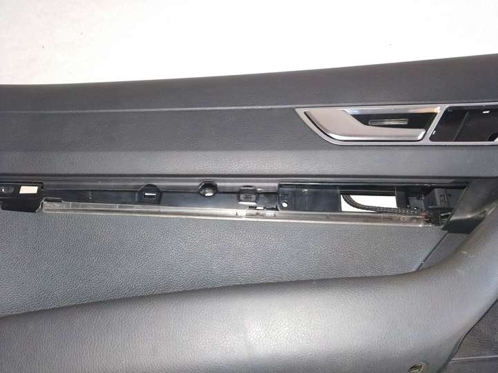 Audi A6 (2004 - 2008)  4F1867105 Обшивка передней двери