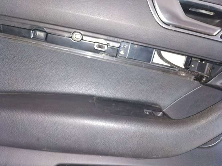 Audi A6 (2004 - 2008)  4F1867105 Обшивка передней двери