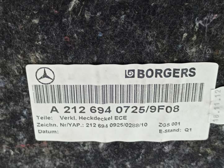 Mercedes-Benz E W212 (2009 - 2016)  A2126940725 Обшивка крышки багажника