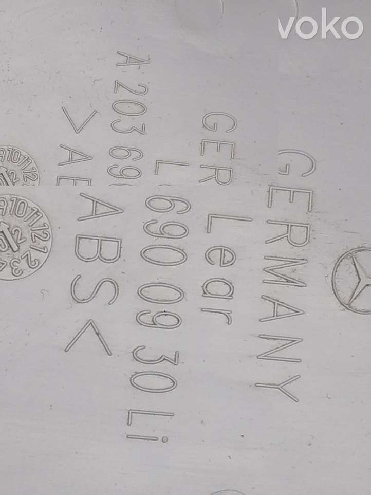Mercedes-Benz C W203 (2000 - 2007)  A2036900930 Отделка стойки (B) (верхняя)
