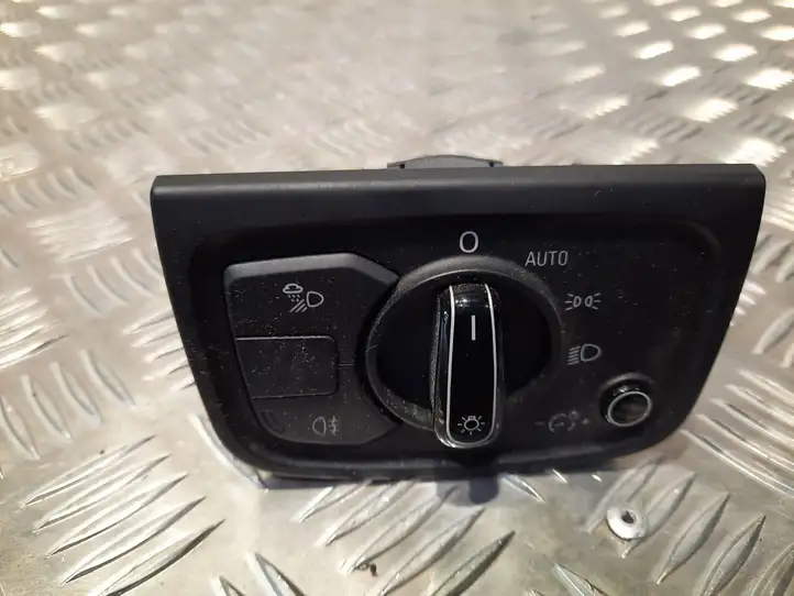 Audi A8 S8 D4 4H (2010 - 2014) 4H0941531B Включатель фонарей — фото 1