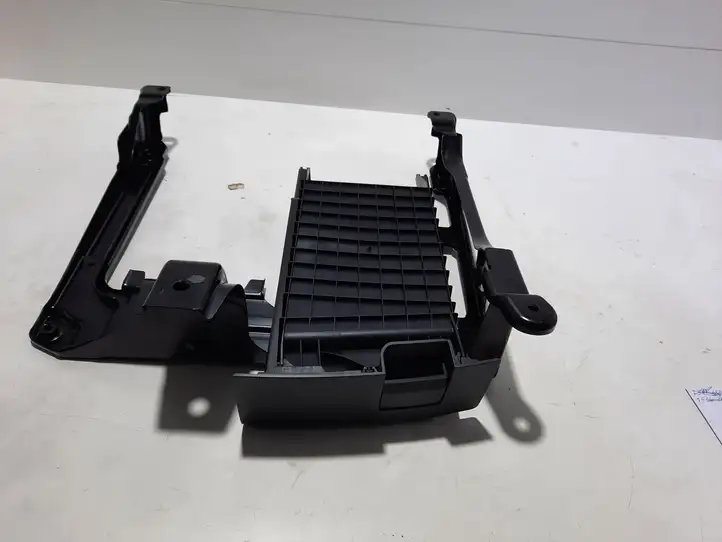 Volkswagen Touareg I (2002 - 2010) 7L0882602 Коврик бардачка — фото 2