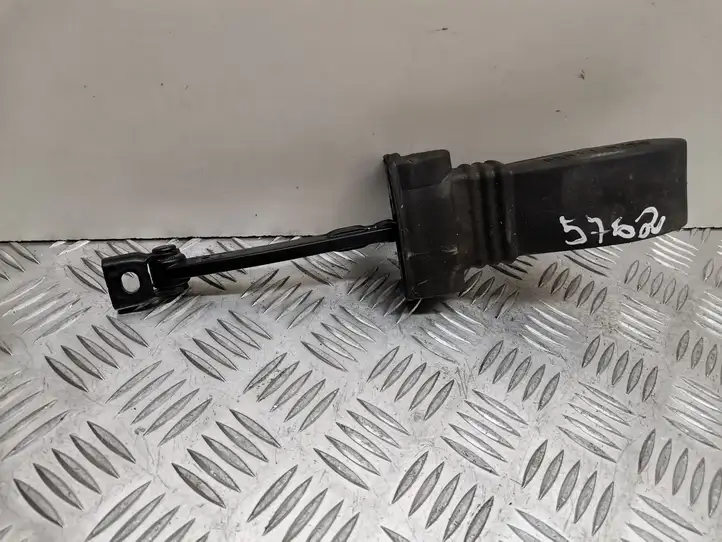 Audi A4 S4 B8 8K (2007 - 2011) 8K0839267B Ограничитель задней двери — фото 1
