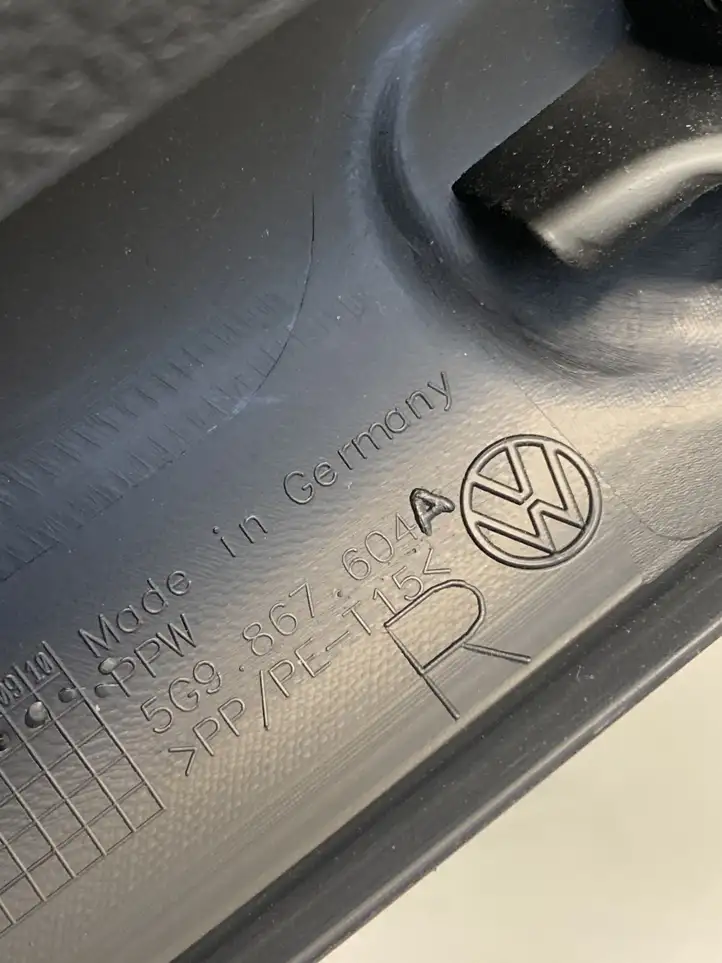 Volkswagen Golf VII (2013 - 2019) 5G9867604A Верхняя обшивка у окна — фото 3