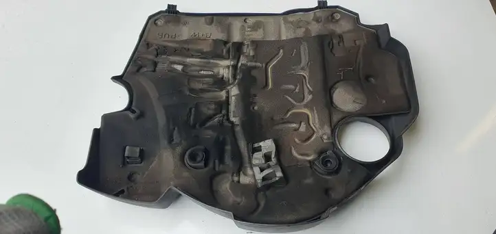 BMW 3 E90 E91 (2005 - 2012) 7797410 Крышка двигателя декоративная — фото 3