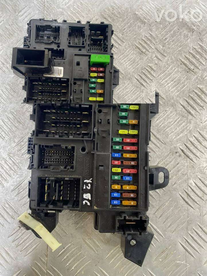 Ford F-Series (2014 - 2018)  FL3T15604DJ Ящик предохранителей (комплект)