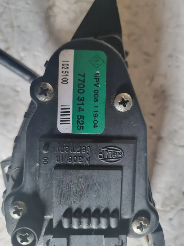 Renault Master II (2004 - 2010) 7700314525 Педаль акселератора — фото 3