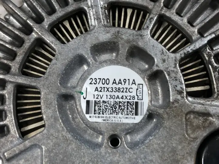 Subaru Outback (BS) (2014 - 2019) 23700AA91A Генератор — фото 2