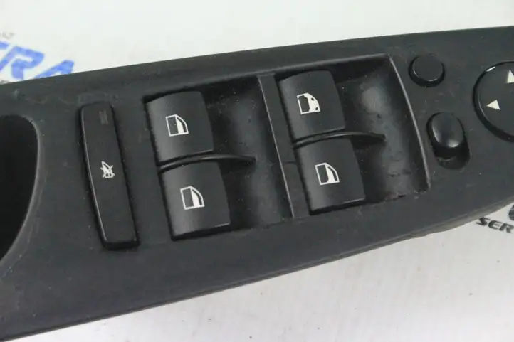 BMW X5 E70 (2006 - 2013) 9122121 Кнопка стеклоподъемников — фото 5