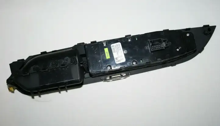BMW 6 F12 F13 (2010 - 2018) 9253182 Блок кнопок стеклоподъемников — фото 2
