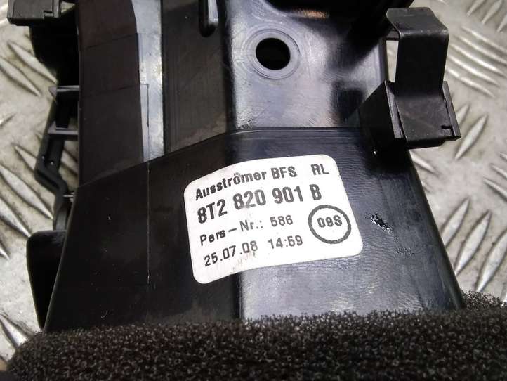 Audi A5 (2007 - 2011)  8T2820901B Боковая воздушный дефлектор