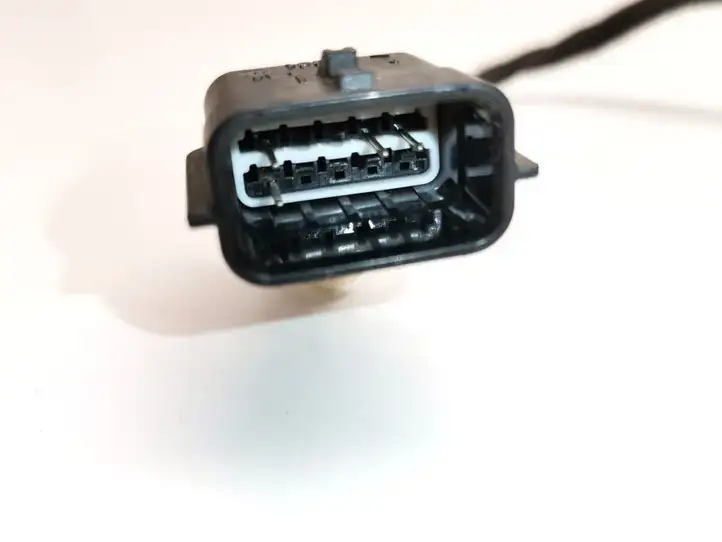 Tesla Model S (2012 - 2016) 1008997-00-C Прочая электропроводка — фото 4
