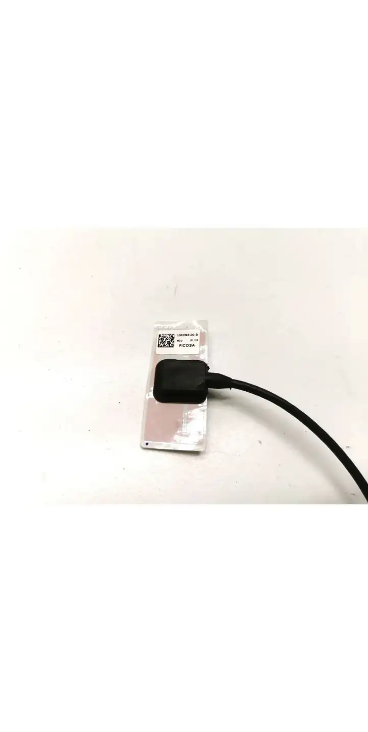 Tesla Model S (2016 - 2021) 1052393-00-B Прочая электропроводка — фото 3