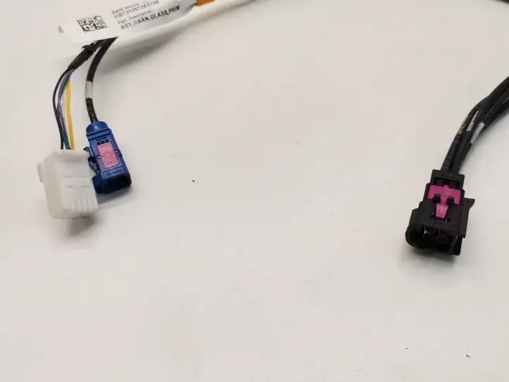 Tesla Model Y (2019 - 2024) 2489057-00-B Прочая электропроводка — фото 4