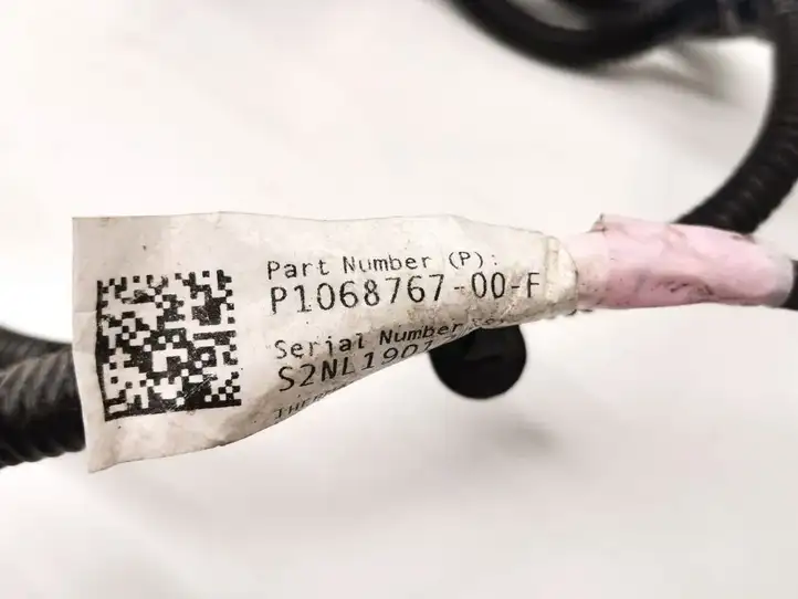 Tesla Model 3 (2017 - 2023) 1068767-00-F Прочая электропроводка — фото 3