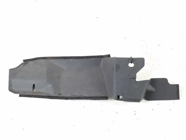 Toyota Auris 150 (2006 - 2012) 53826-02020 Накладка замка капота — фото 1
