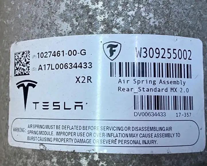 Tesla Model X (2015 - 2021) 102746100G Задний амортизатор (пневмоподвеска) — фото 3