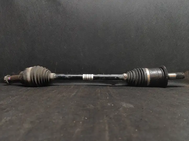 BMW 1 F20 F21 (2011 - 2019)  8644245 Задняя полуось