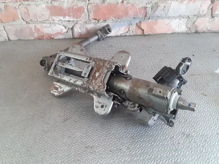 Ford Fiesta (2006 - 2008) Комплект оси рулевого колеса — фото 4