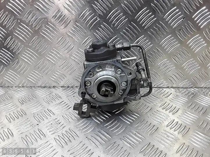 Toyota Avensis T250 (2006 - 2009) 221000R020 Топливный насос — фото 1