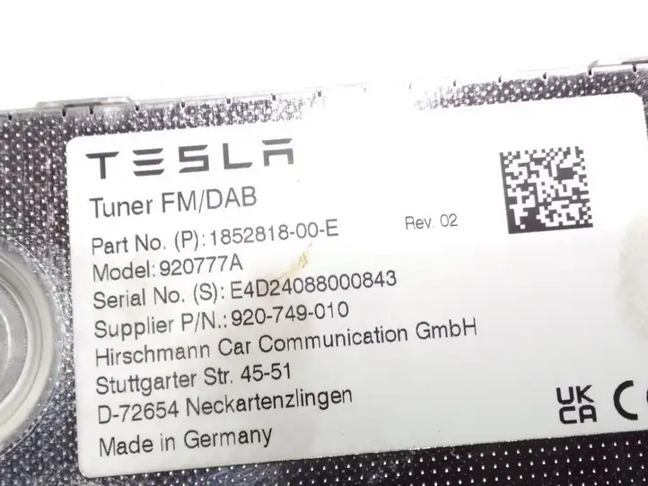 Tesla Model 3 (2024 - ) 185281800E Усилитель антенны — фото 5