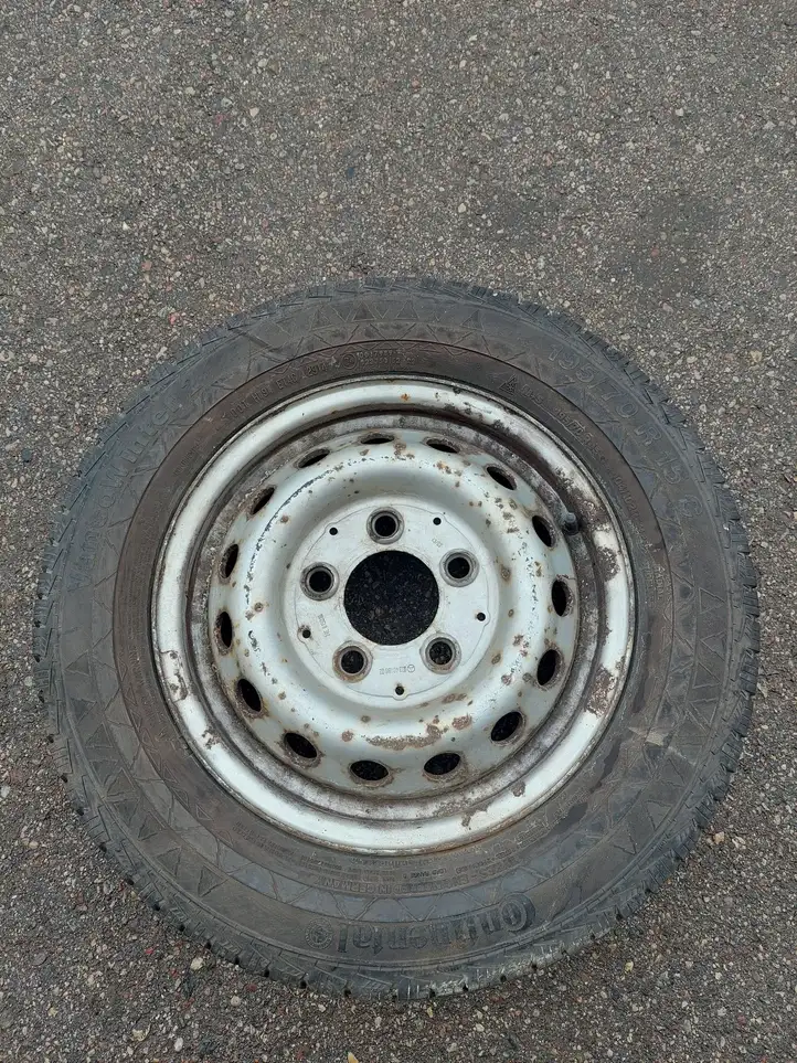 Mercedes-Benz Sprinter W901 W902 W903 W904 (1995 - 2007) Зимняя шина C шипованная R 15 — фото 1