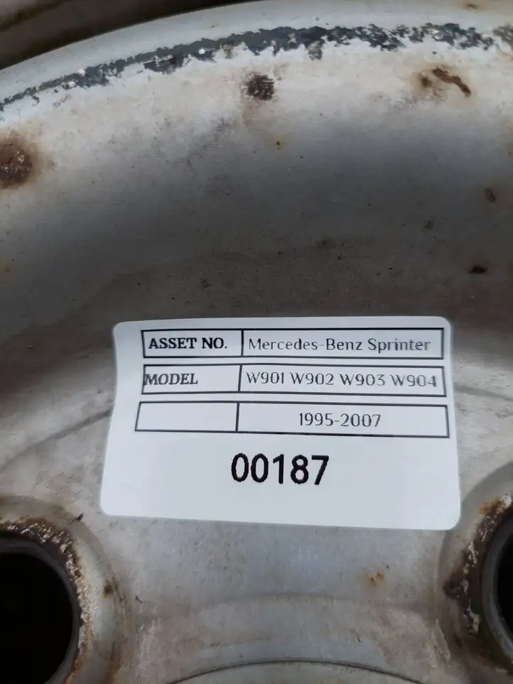 Mercedes-Benz Sprinter W901 W902 W903 W904 (1995 - 2007) Зимняя шина C шипованная R 15 — фото 3