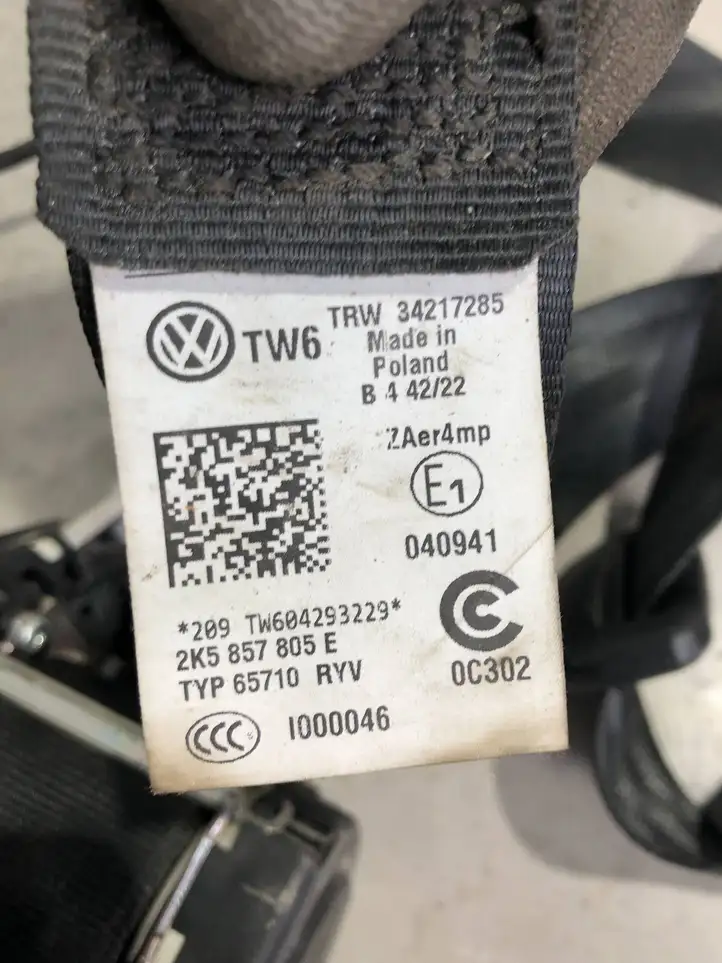 Volkswagen Caddy (2010 - 2015) 2K5857805E Передний ремень безопасности — фото 4