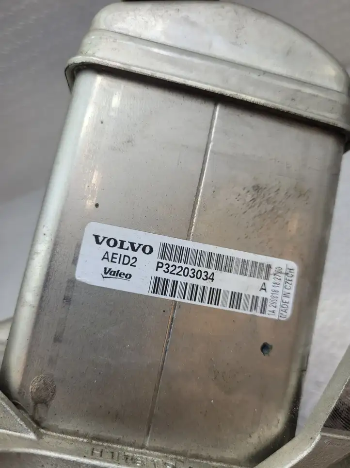 Volvo S90, V90 (2016 - 2020) P32203034 Охладитель клапана EGR — фото 3