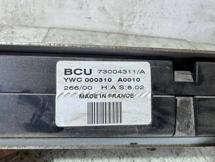Land Rover Discovery (1998 - 2004) 73004311A Модуль комфорта — фото 3