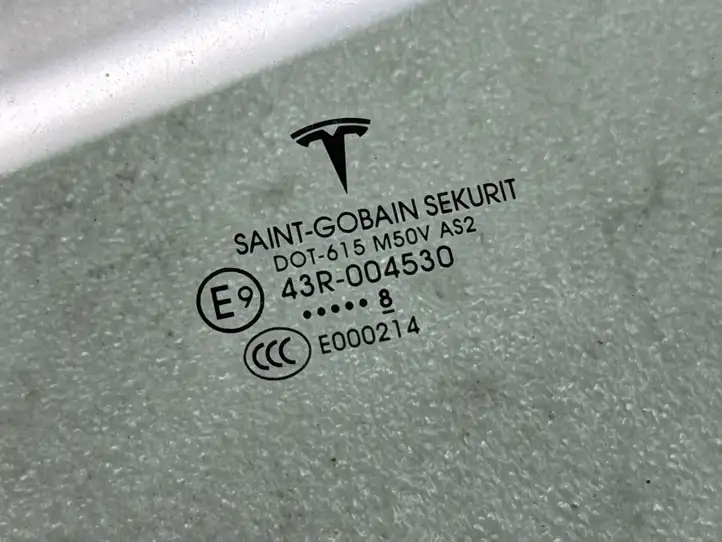 Tesla Model X (2015 - 2021) 43R004530 Стекло передней двери — фото 5