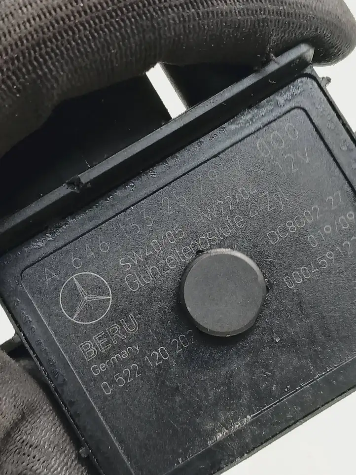 Mercedes-Benz C W204 (2007 - 2014) A6461532579 Реле накала свечей — фото 4