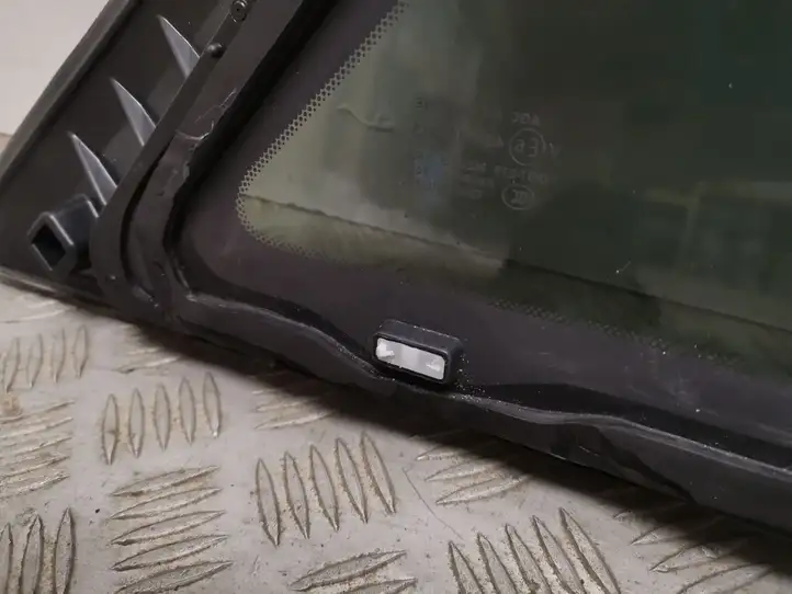 Infiniti QX60 L50 (2013 - 2021) 83301-3JA0A Заднее боковое стекло — фото 8